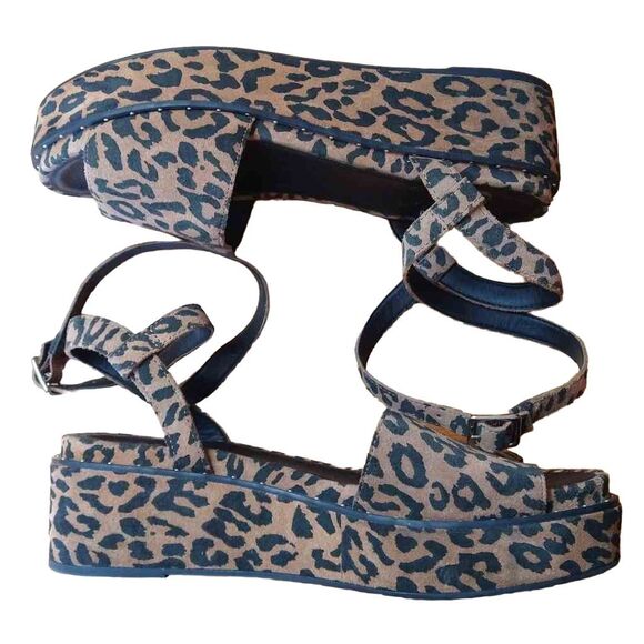 Gianni Bini Leopard Animal Print Y2K 00s Platform Chunky Strappy Sandals Sz 7.5 - Picture 2 of 7